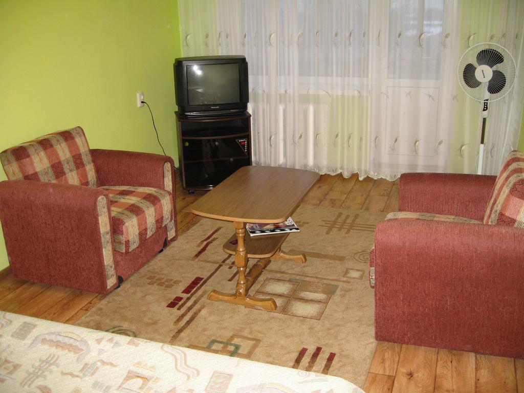 Apartment On Vasylya Chervoniya 67 Rivne Kültér fotó