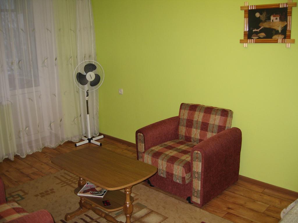 Apartment On Vasylya Chervoniya 67 Rivne Kültér fotó