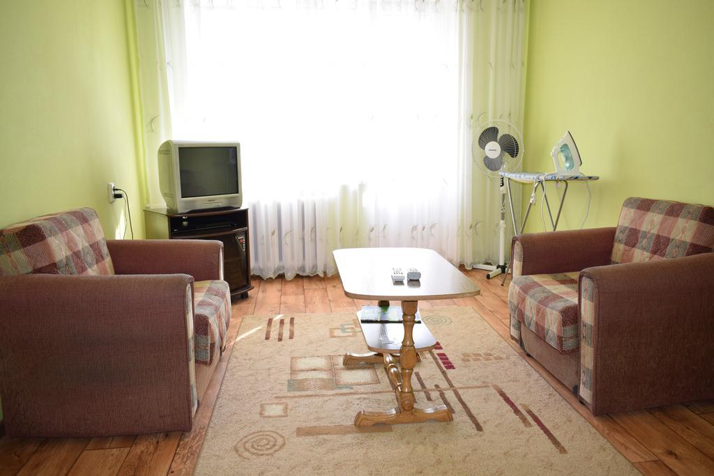Apartment On Vasylya Chervoniya 67 Rivne Kültér fotó